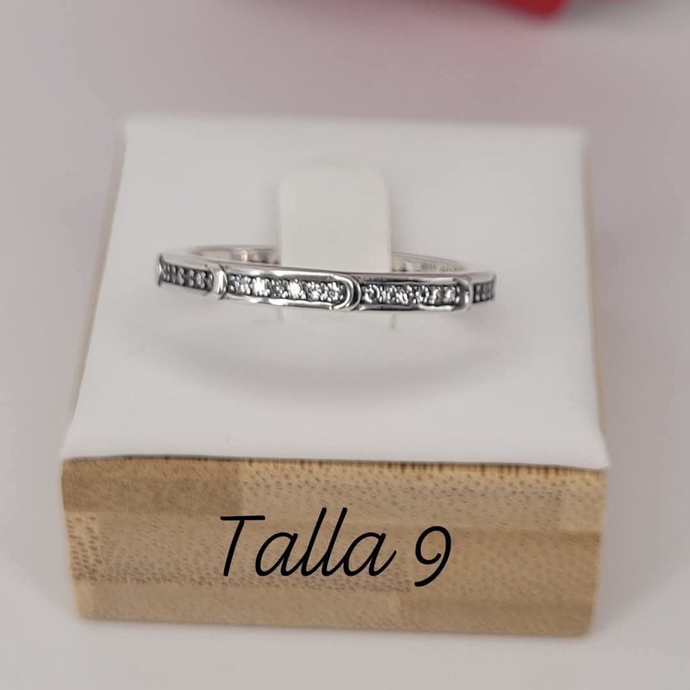 Elegant Silver Women's Ring